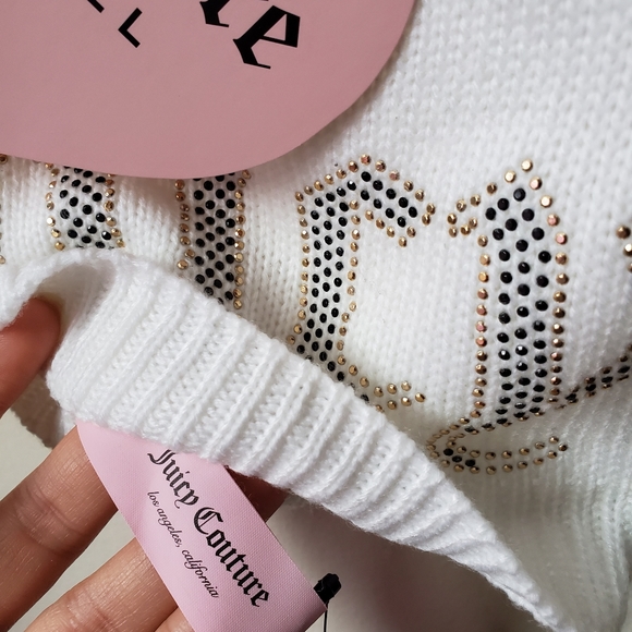 Juicy Couture Scarf & Hat Set - Picture 2 of 4